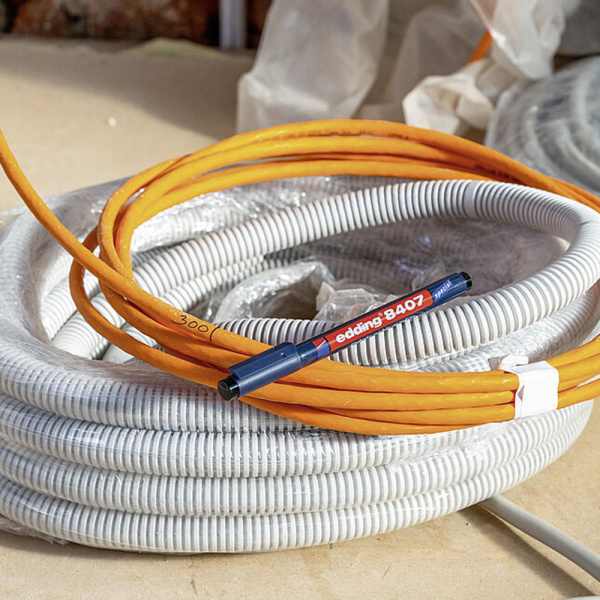 128645_47252347_original